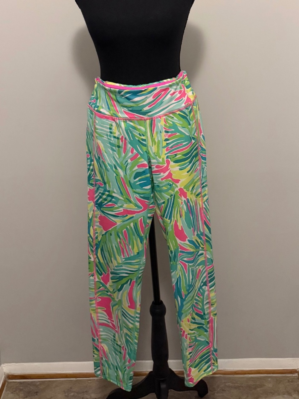 Lilly Pulitzer Luxletic Legging - Size L